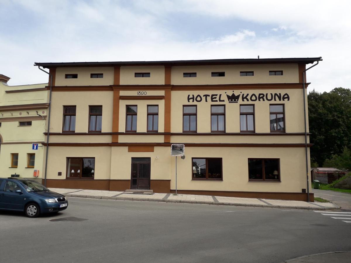 Hotel Koruna Penzion Teplice nad Metují Екстериор снимка