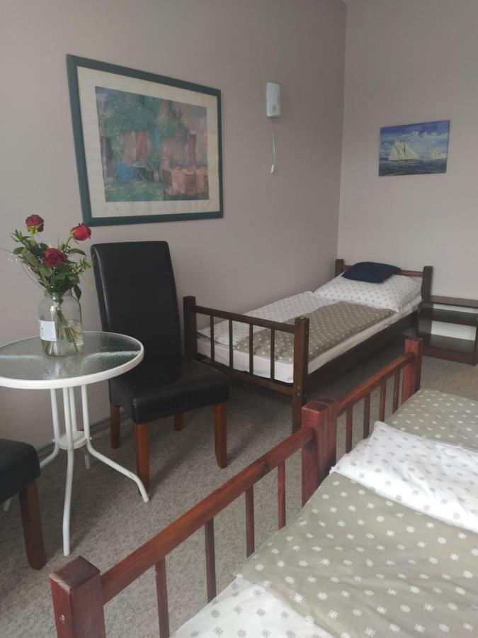 Hotel Koruna Penzion Teplice nad Metují Екстериор снимка