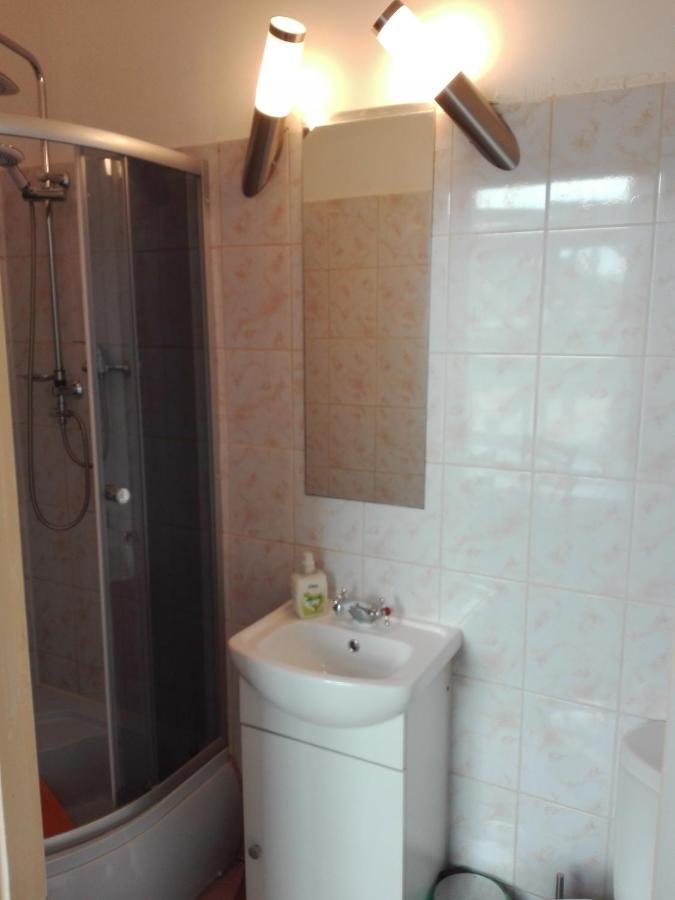 Hotel Koruna Penzion Teplice nad Metují Екстериор снимка