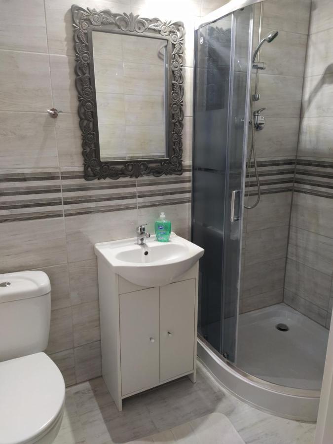 Hotel Koruna Penzion Teplice nad Metují Екстериор снимка