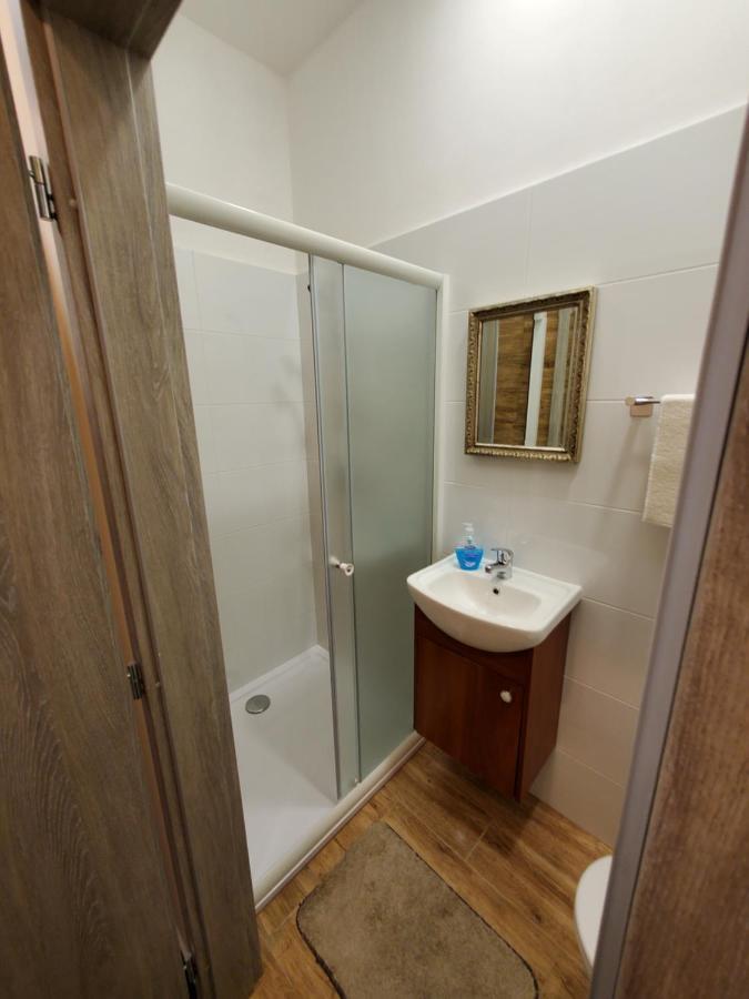 Hotel Koruna Penzion Teplice nad Metují Екстериор снимка