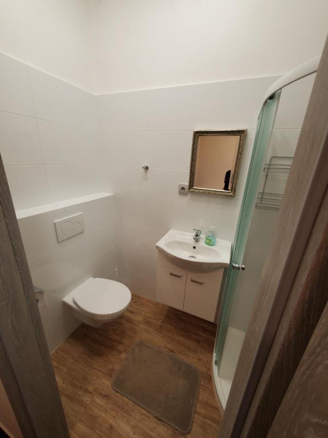 Hotel Koruna Penzion Teplice nad Metují Екстериор снимка